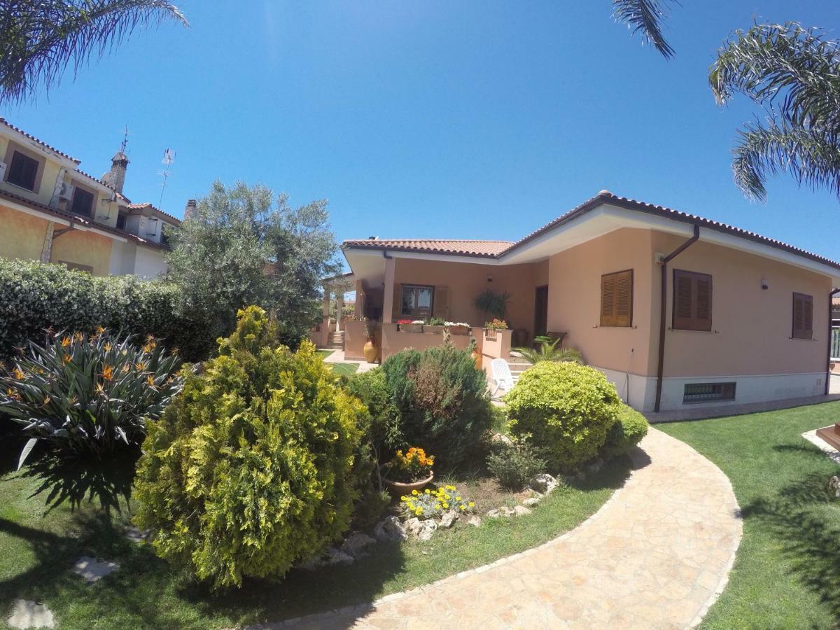 Villa Nevada -20 Min Da Roma Ladispoli Buitenkant foto