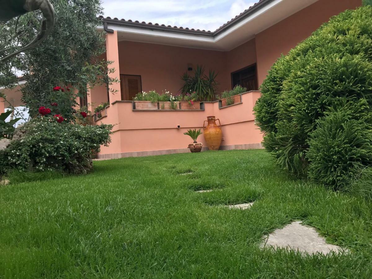 Villa Nevada -20 Min Da Roma Ladispoli Buitenkant foto